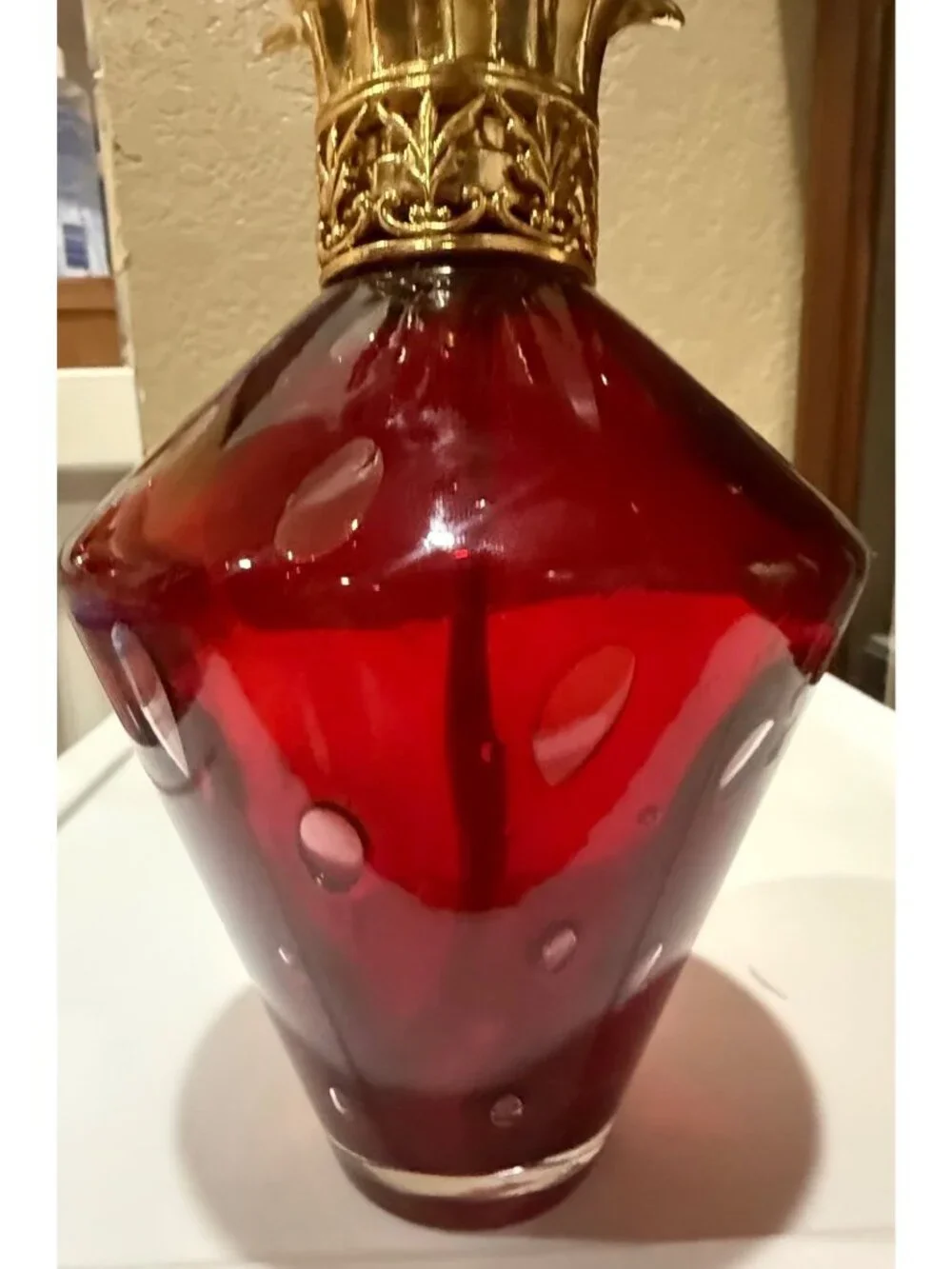 Lantern Light-Red & Gold Pineapple-Shaped Glass Vase With bubble spots 11”